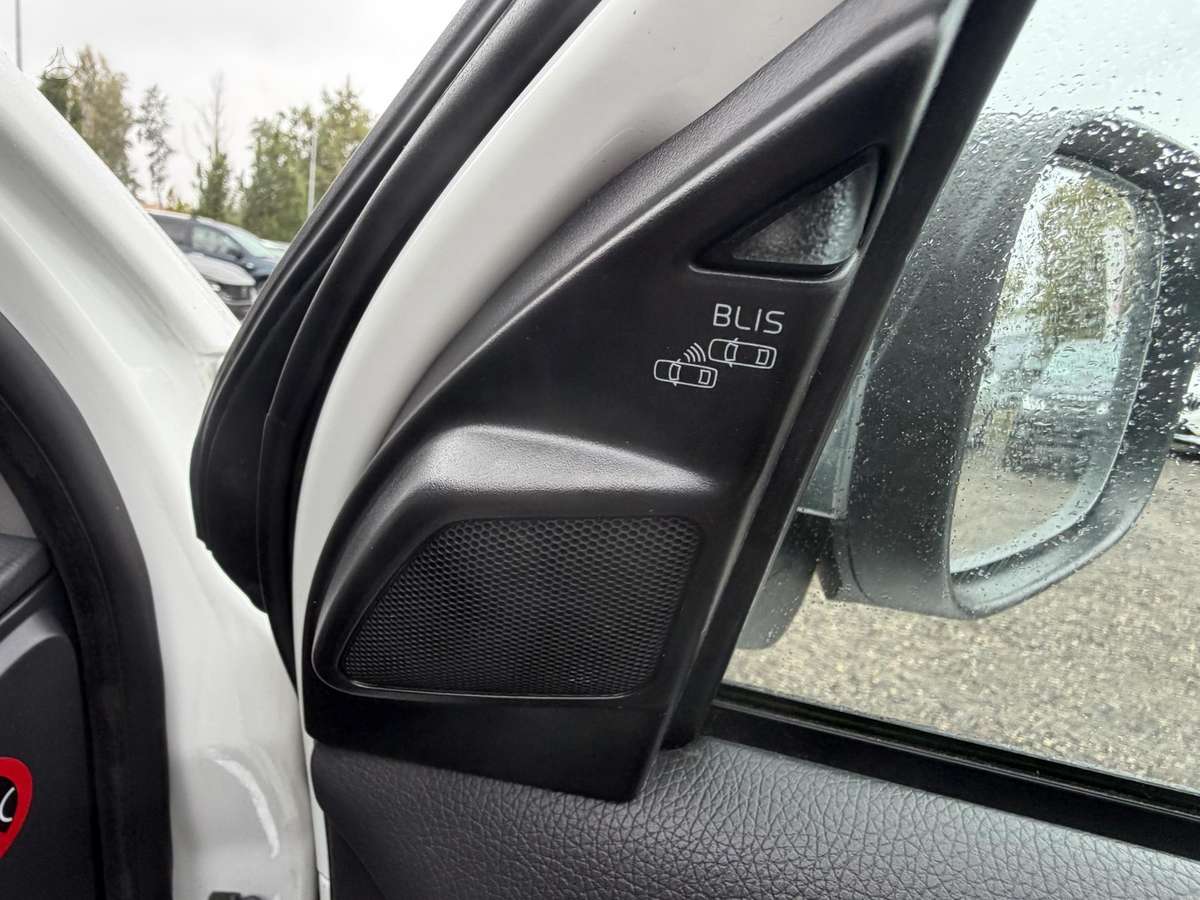 Volvo XC90 2013 — photo 42