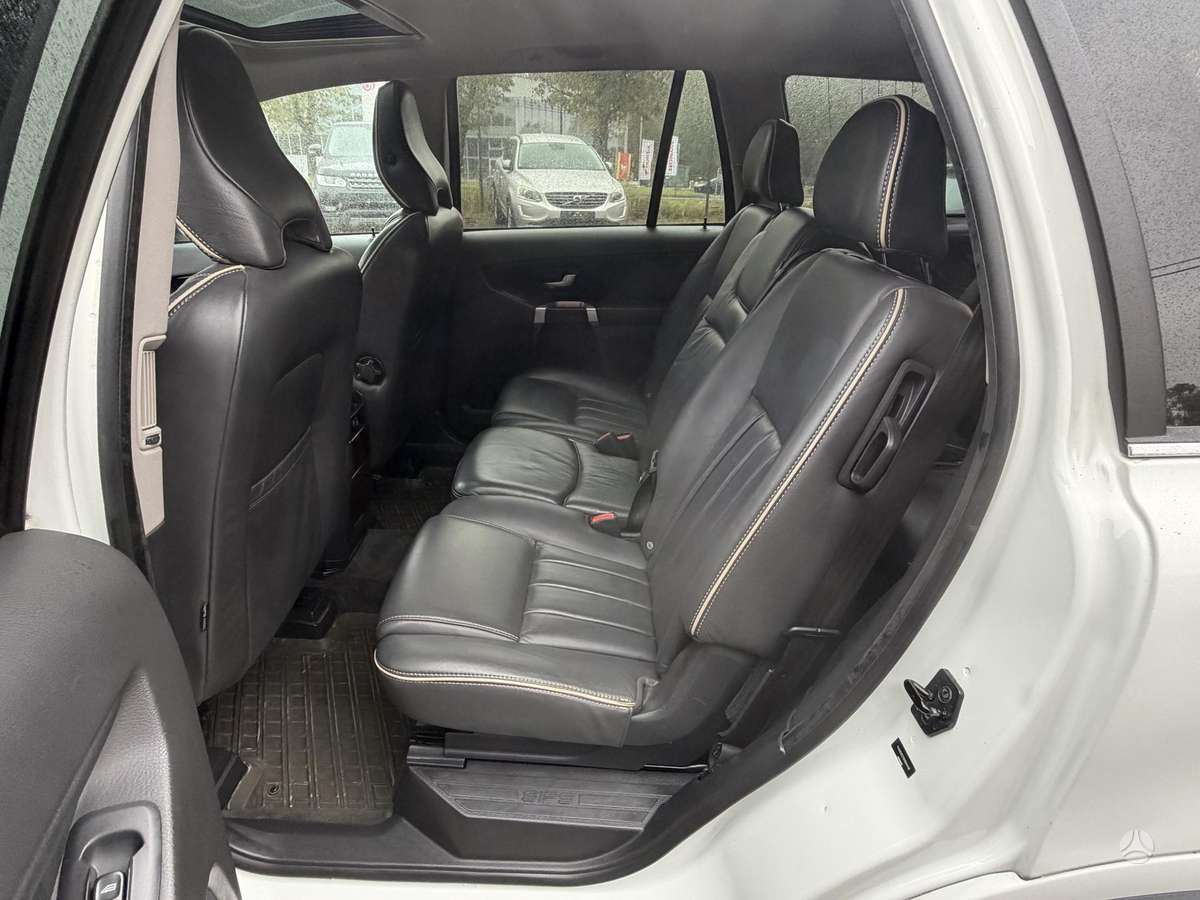 Volvo XC90 2013 — photo 44