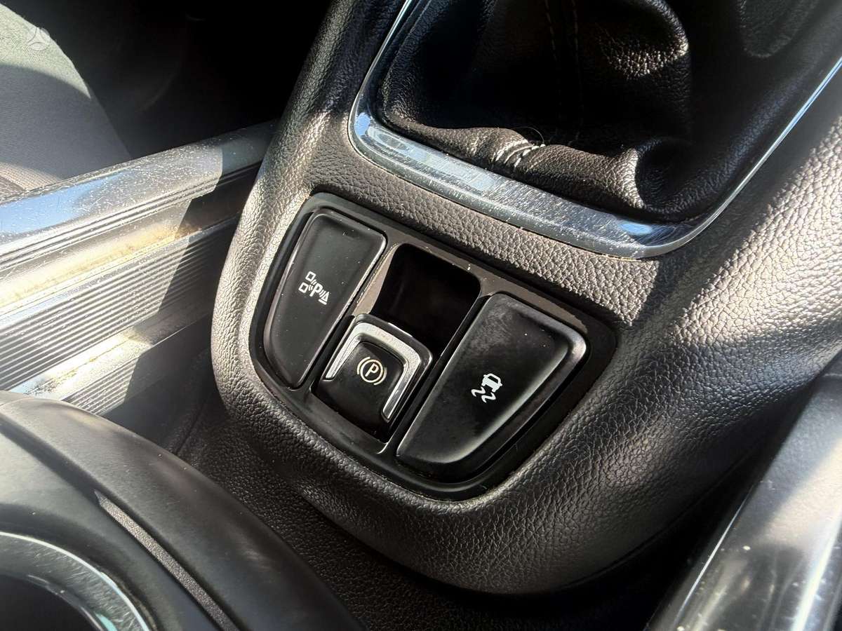 Opel Zafira 2012 — photo 15