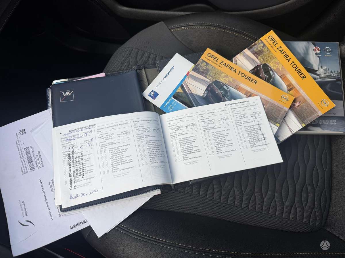 Opel Zafira 2012 — photo 30