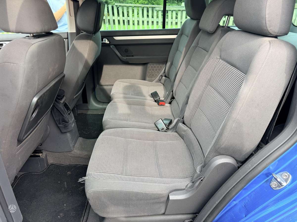 Volkswagen Touran 2005 — photo 12