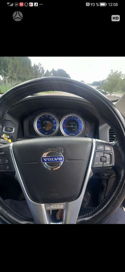 Volvo XC60 2012 — photo 10