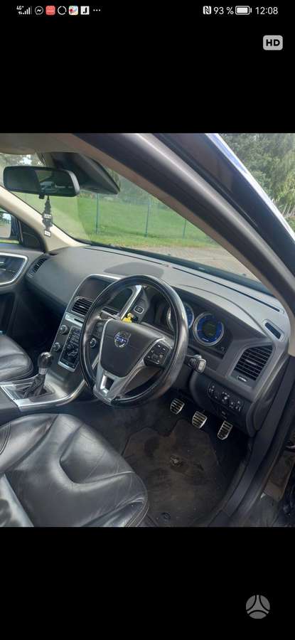 Volvo XC60 2012 — photo 11