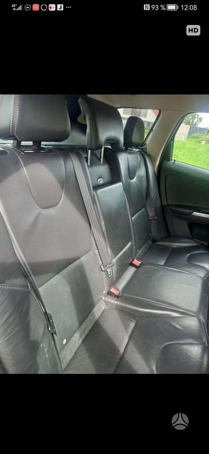 Volvo XC60 2012 — photo 13