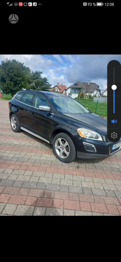 Volvo XC60 2012 — photo 8
