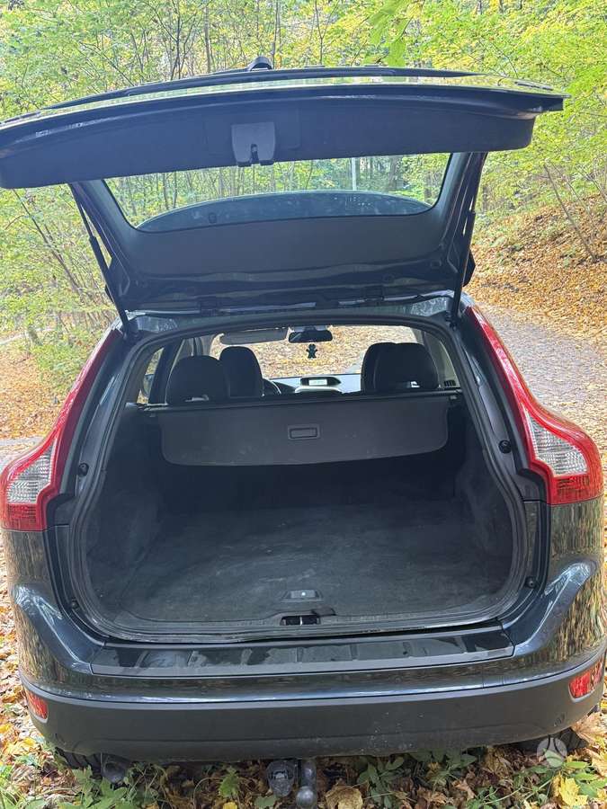 Volvo XC60 2009 — photo 14