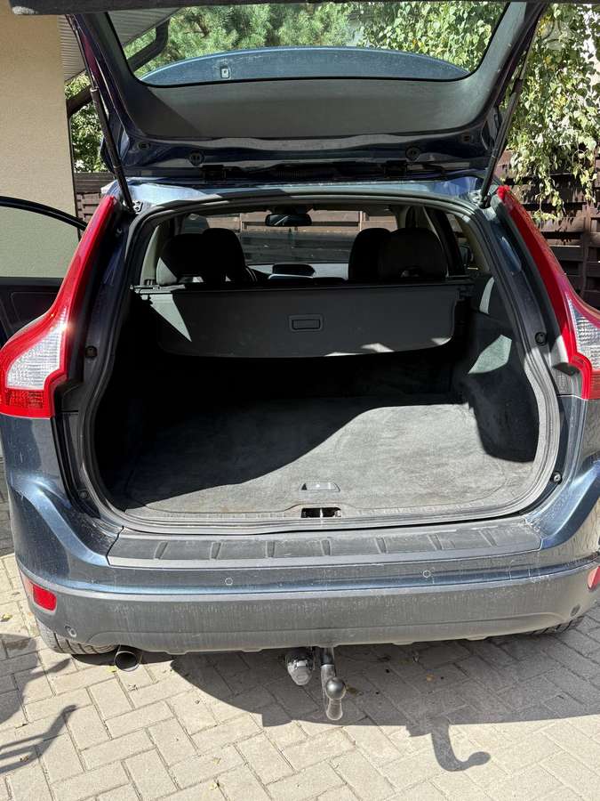 Volvo XC60 2009 — photo 16