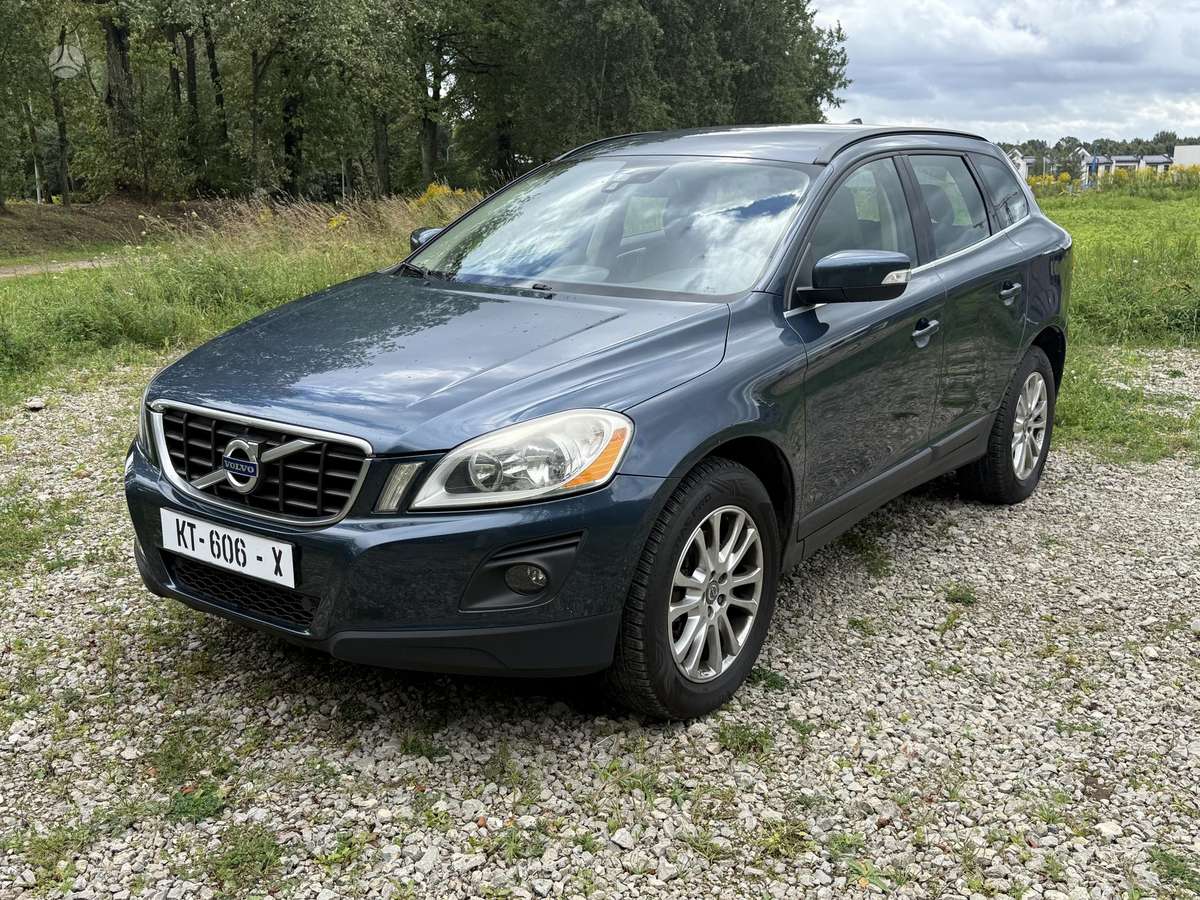 Volvo XC60 2009 — rear view