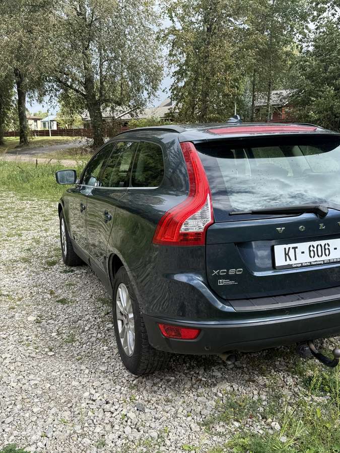 Volvo XC60 2009 — photo 6