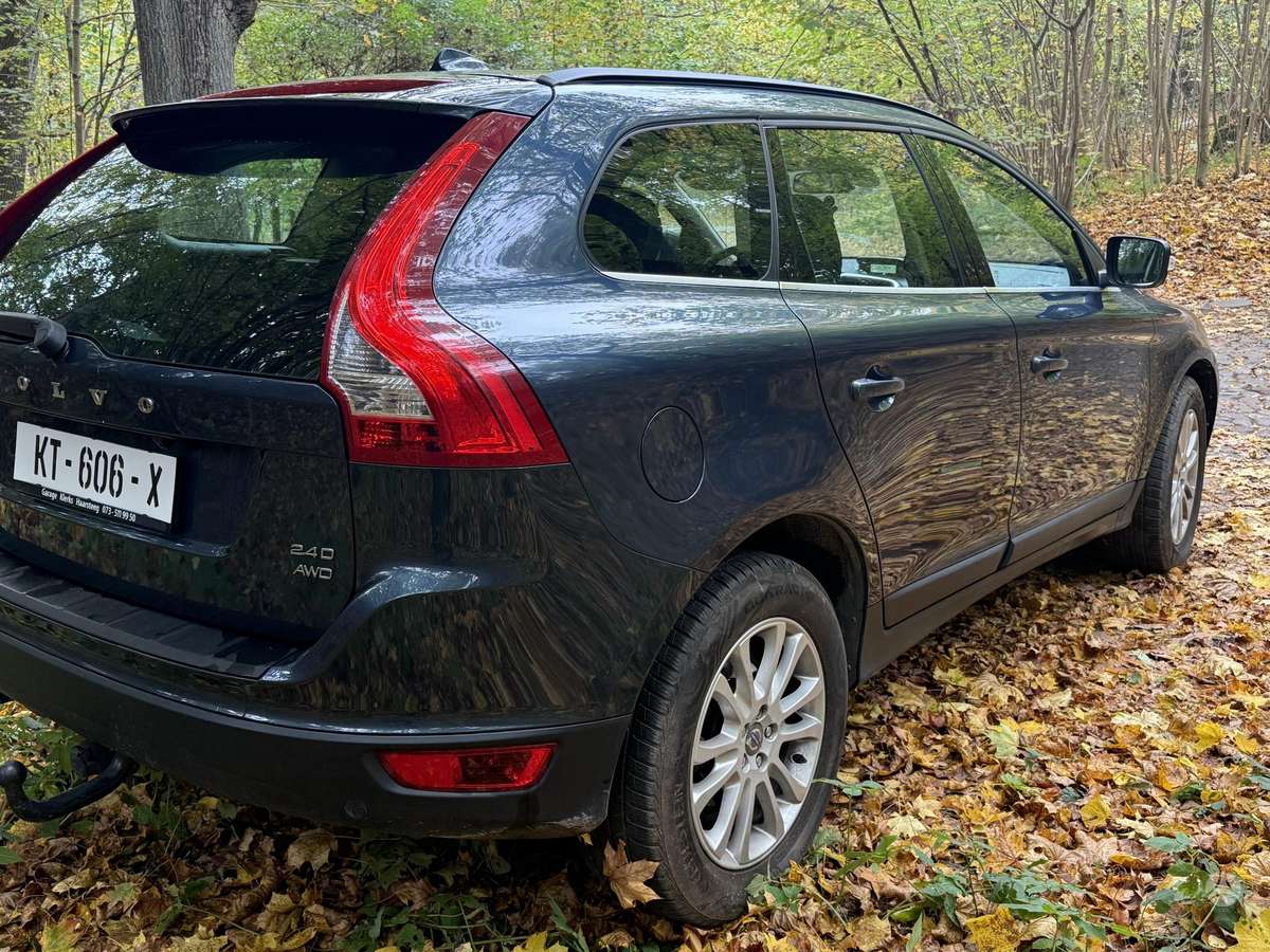 Volvo XC60 2009 — photo 7