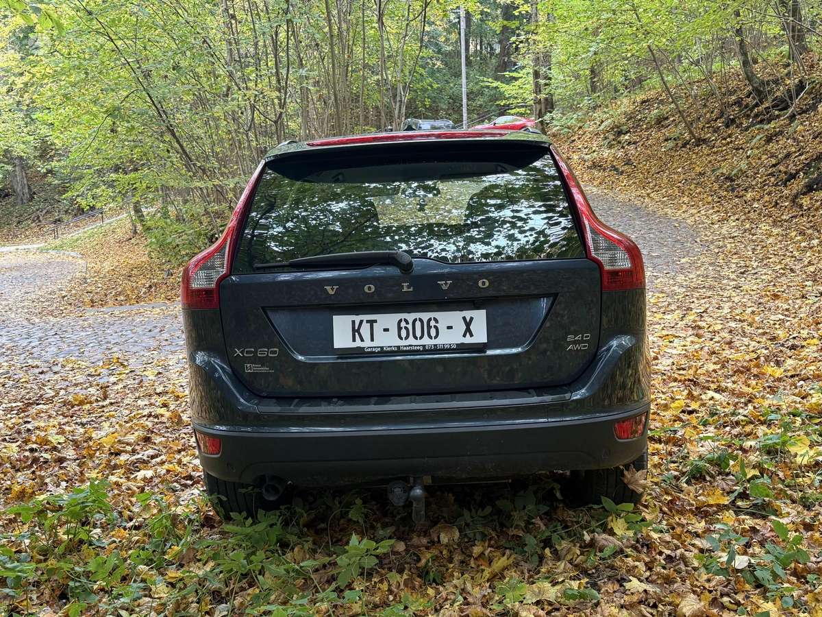 Volvo XC60 2009 — photo 9