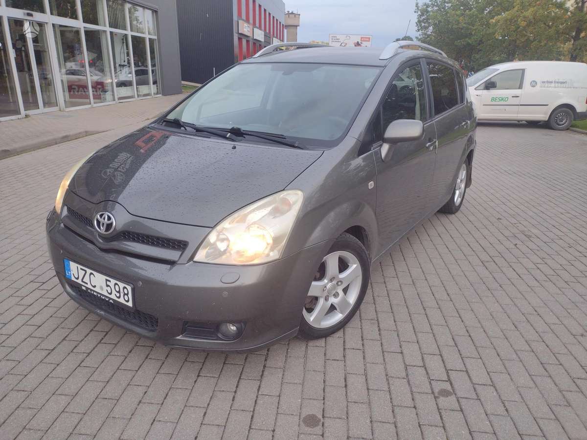 Toyota Corolla 2007 — салон