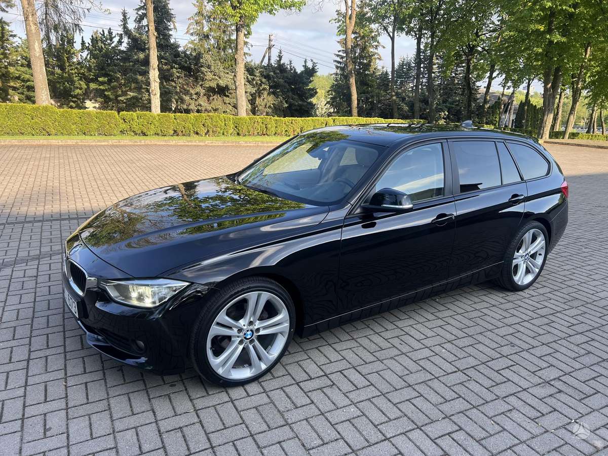 BMW 318, 2013
