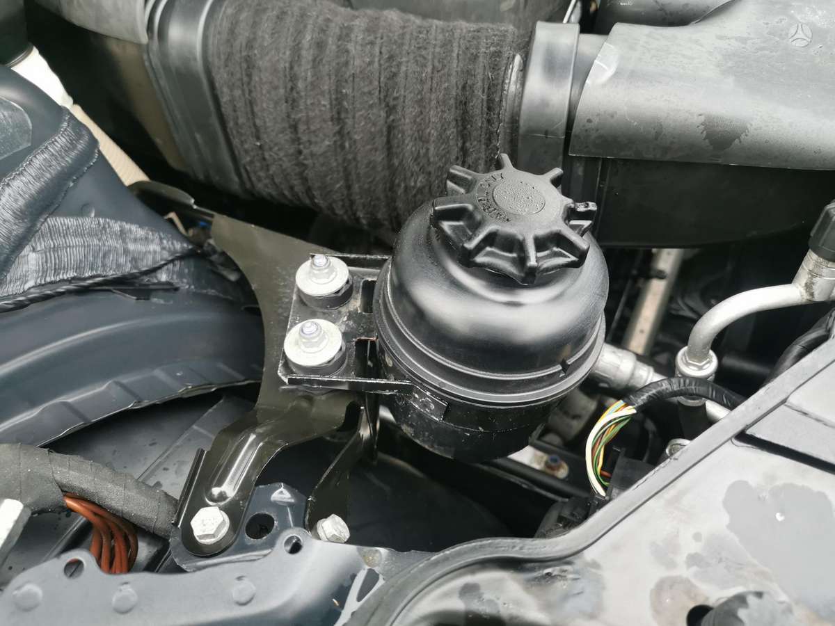 BMW 320 2007 — photo 15