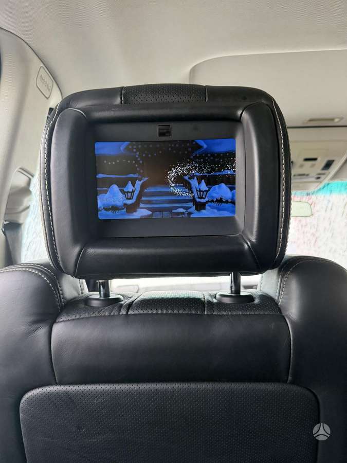 Land Rover 2011 — photo 16