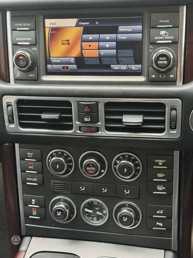 Land Rover 2011 — photo 7