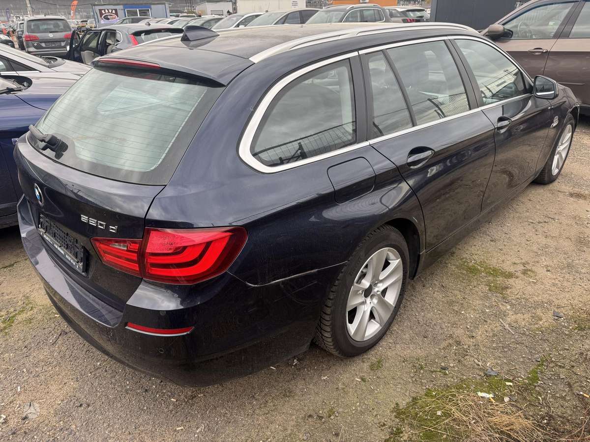 BMW 520 2011 — двигун 1995 cm³, 163 HP (120kW)