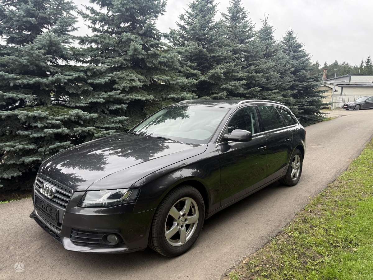 Audi A4, 2011