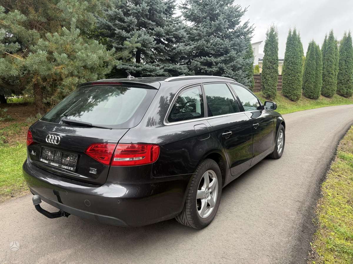 Audi A4 2011 — photo 5