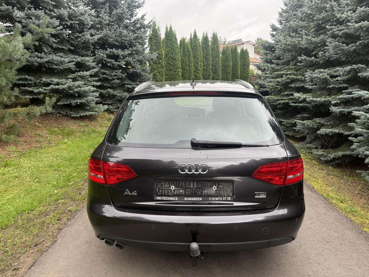 Audi A4 2011 — photo 6