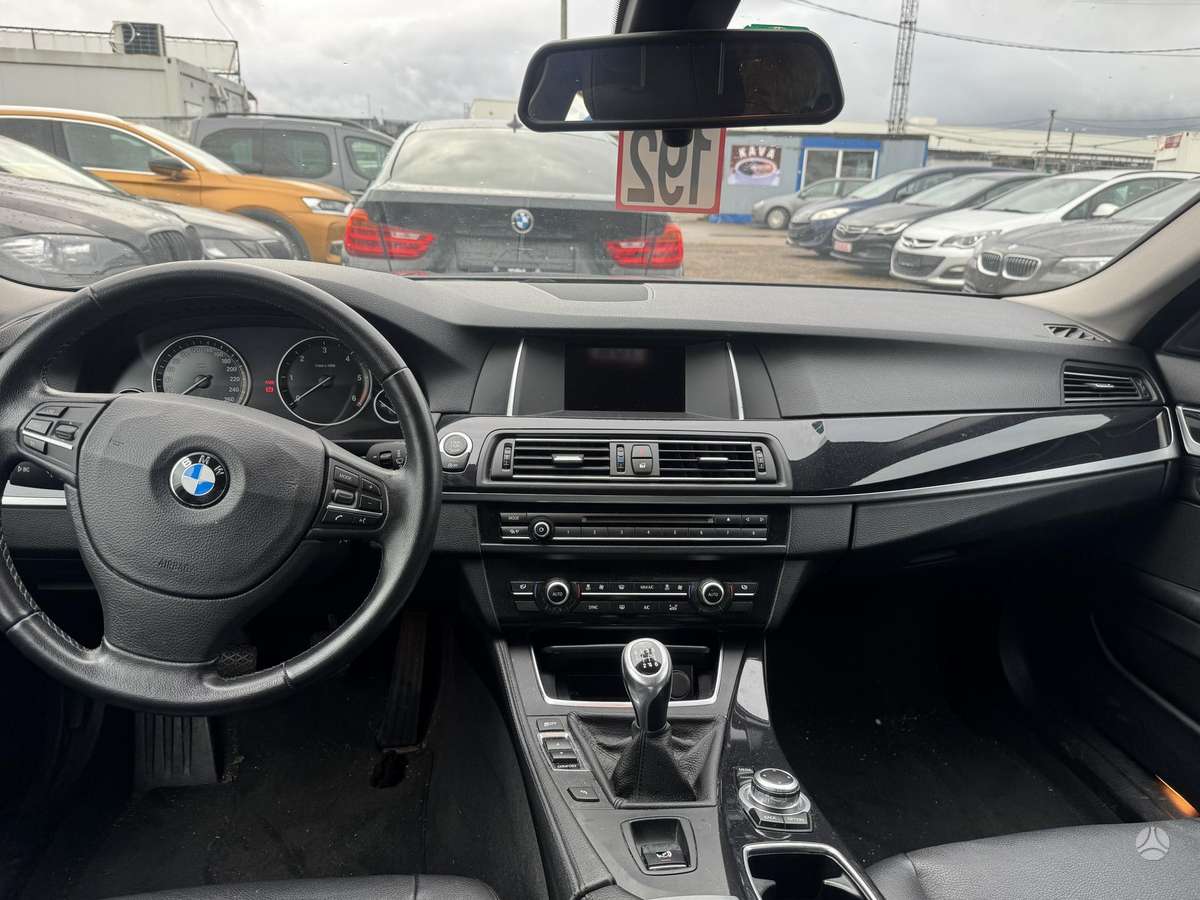 BMW 520 2015 — photo 7