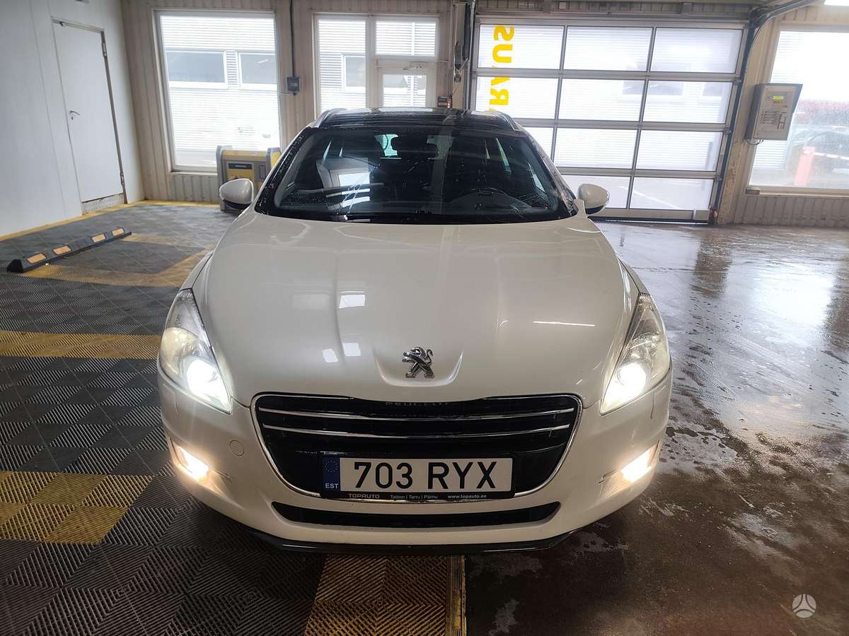 Peugeot 508 2011 — photo 10