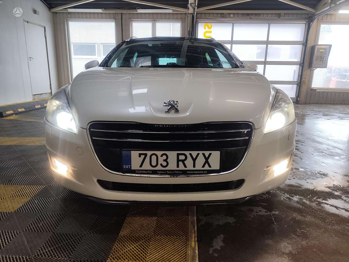 Peugeot 508 2011 — photo 11