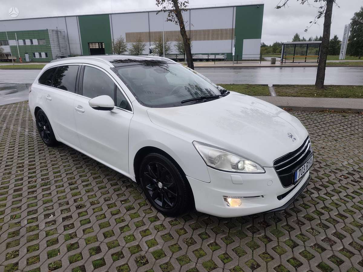 Peugeot 508 2011 — rear view