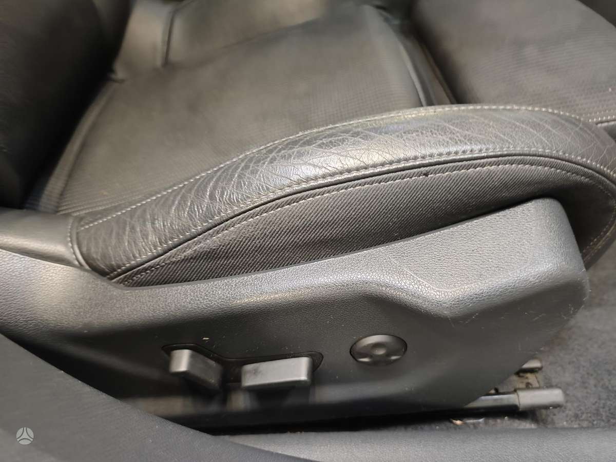 Peugeot 508 2011 — photo 28
