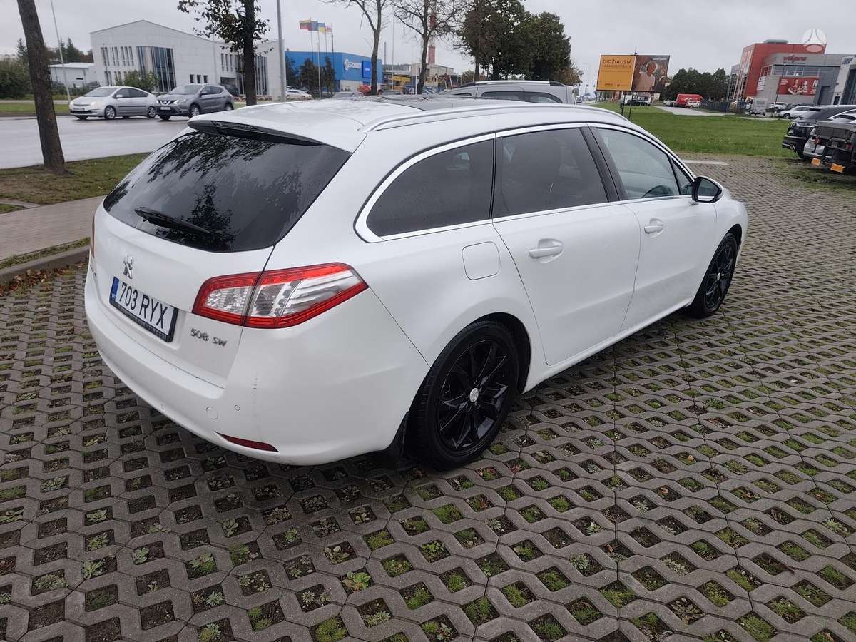 Peugeot 508 2011 — engine 1997 cm³, 163 HP (120kW)