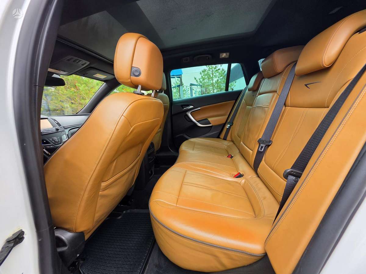 Opel Insignia 2015 — photo 11