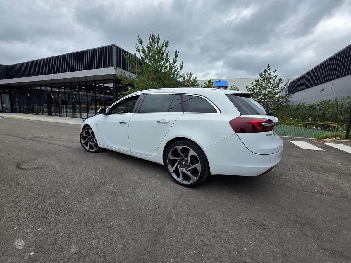 Opel Insignia 2015 — photo 22