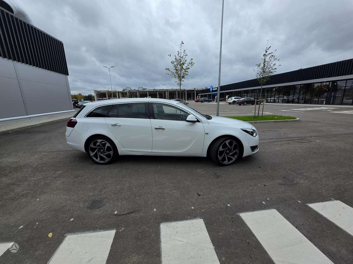 Opel Insignia 2015 — photo 27