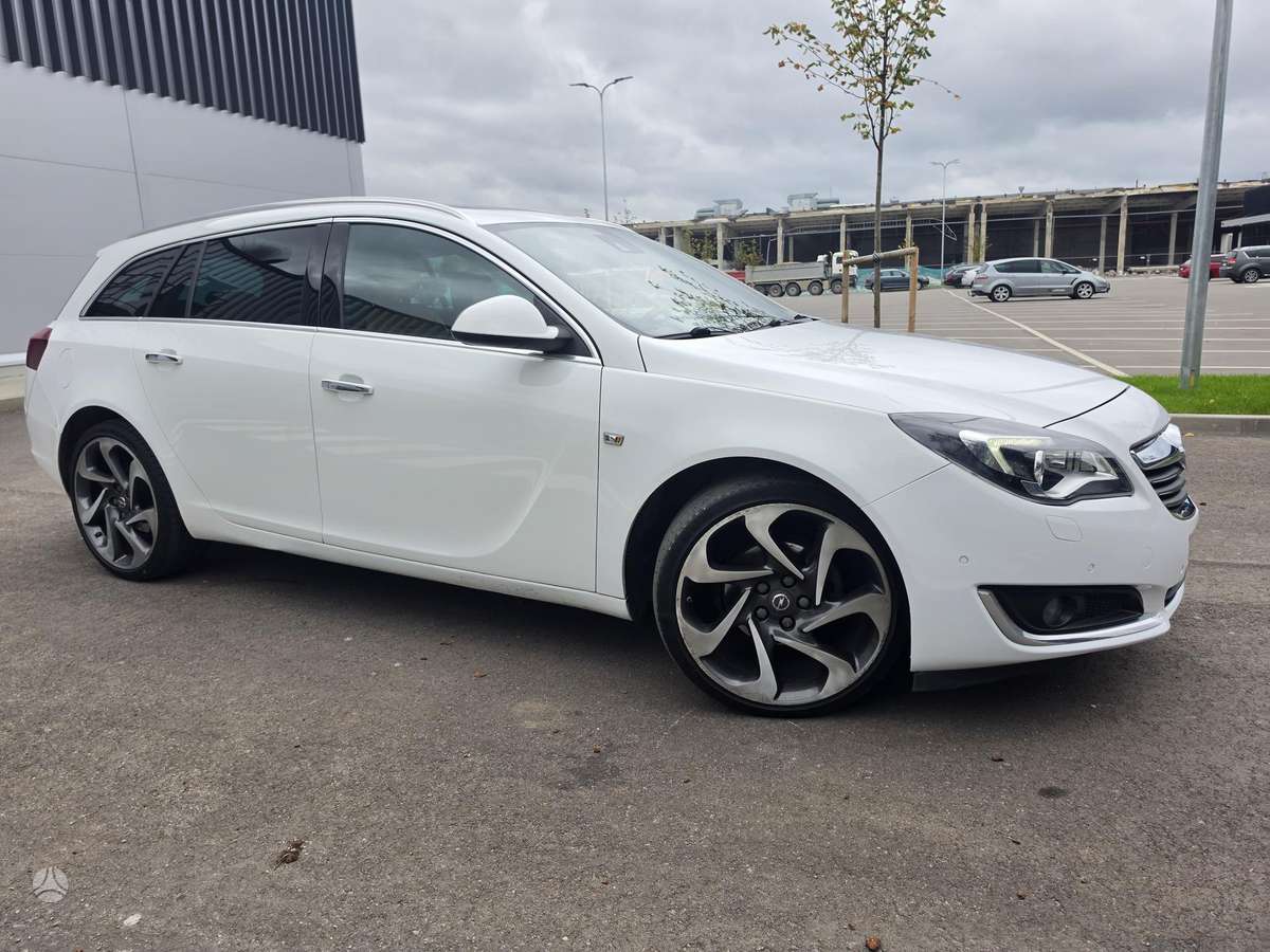 Opel Insignia 2015 — photo 28