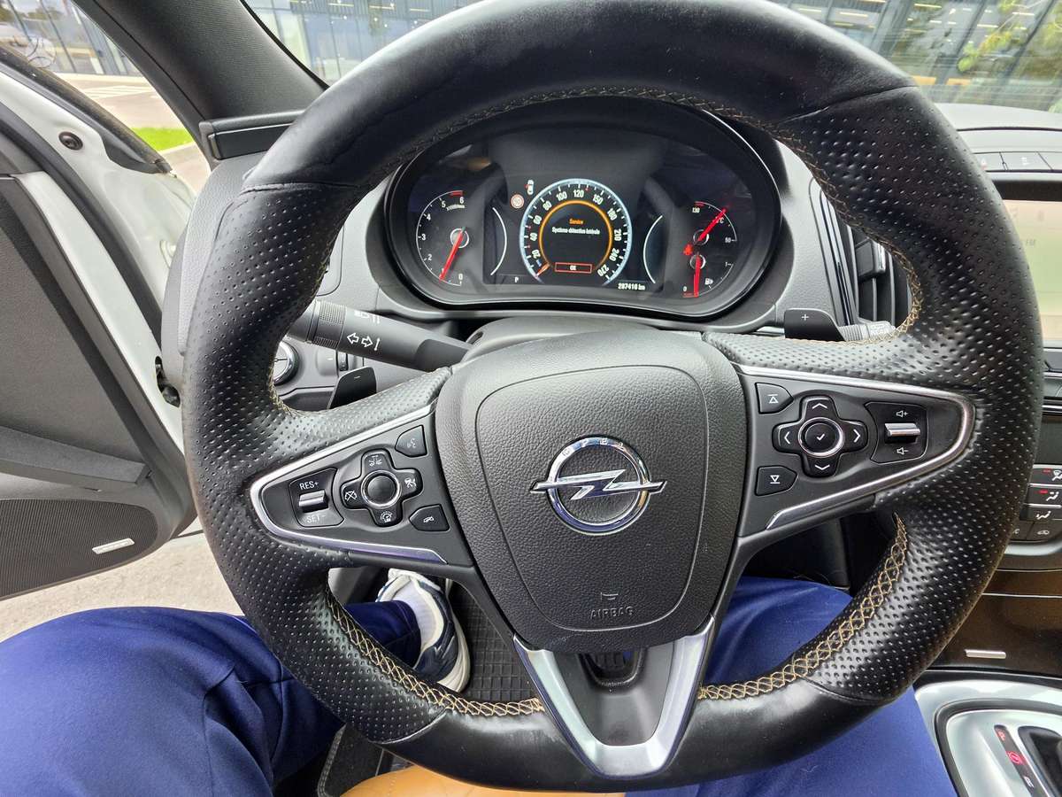 Opel Insignia 2015 — photo 8