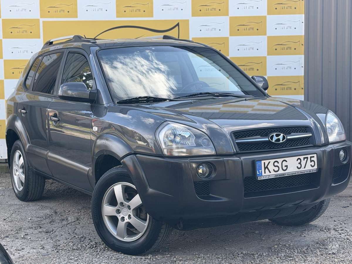 Hyundai Tucson 2007 — rear view