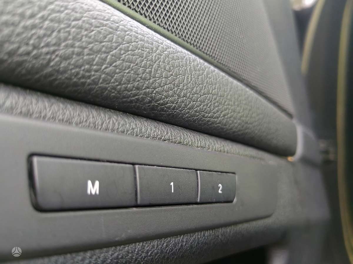 BMW 530 2012 — фото 16