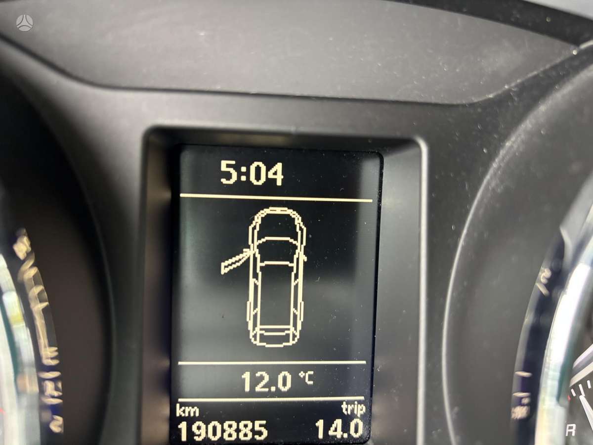Skoda Superb 2011 — photo 8