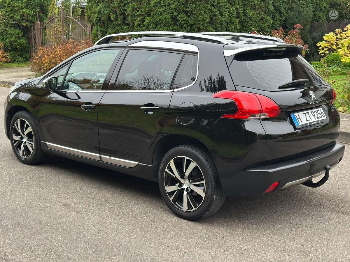 Peugeot 2008 2014 — engine 1560 cm³, 116 HP (85kW)