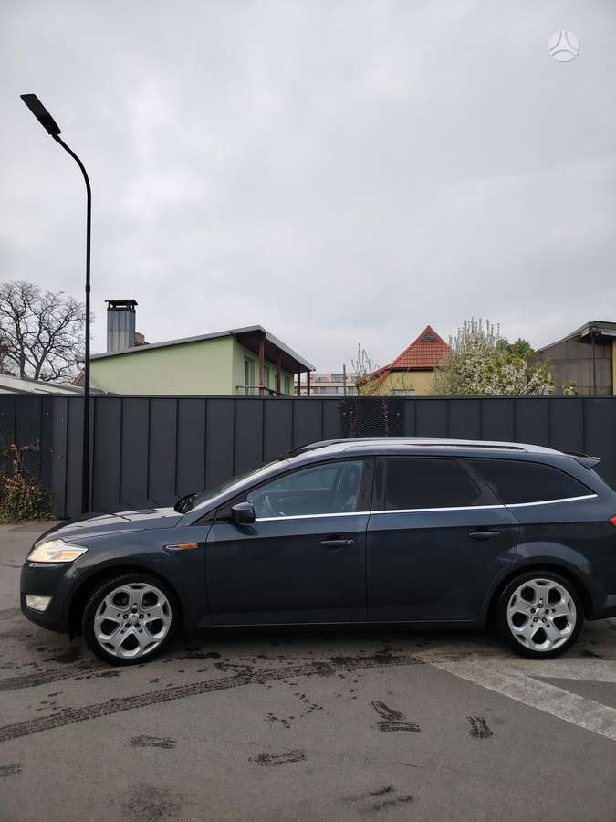 Ford Mondeo 2007 — rear view