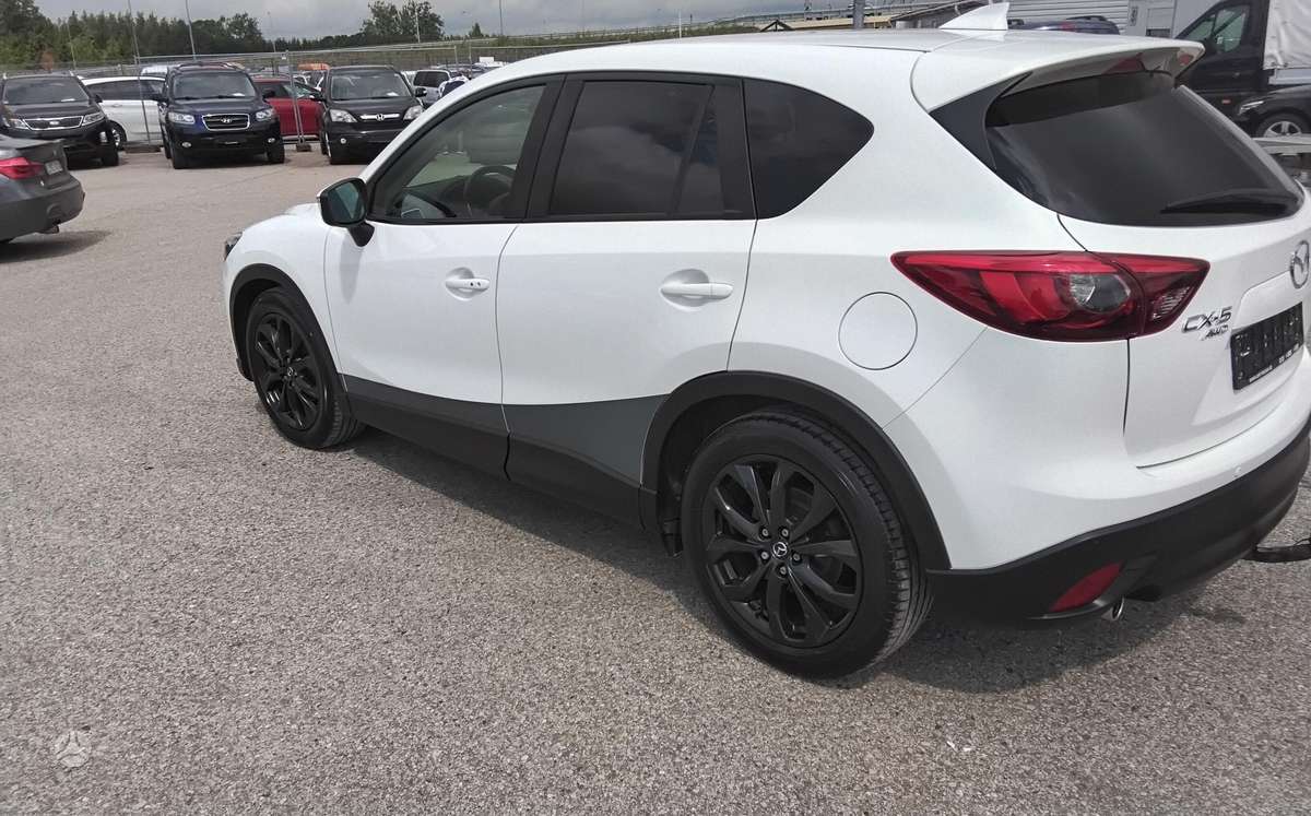 Mazda CX-5 2015 — двигун 2191 cm³, 175 HP (129kW)