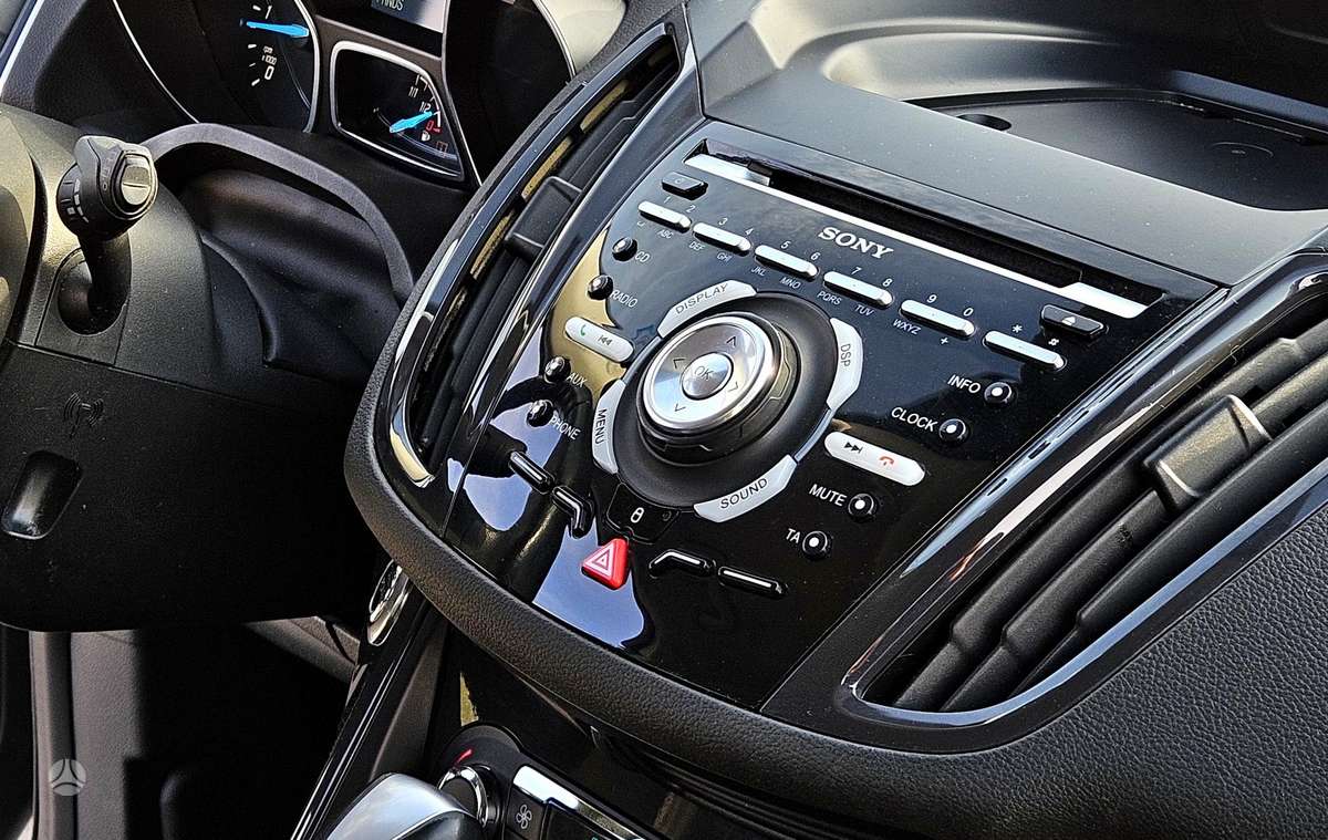 Ford Kuga 2014 — фото 12