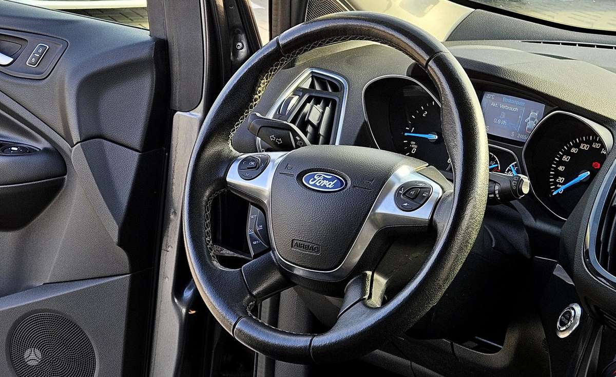 Ford Kuga 2014 — фото 9