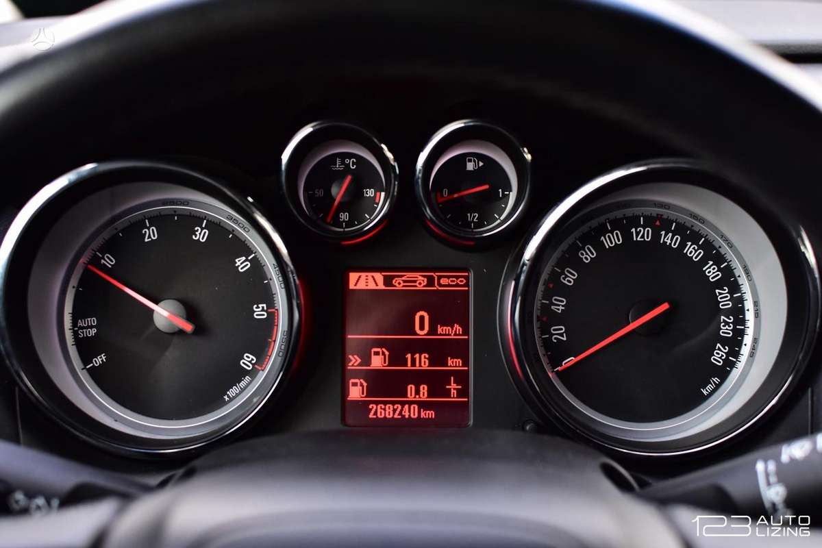 Opel Astra 2013 — фото 20
