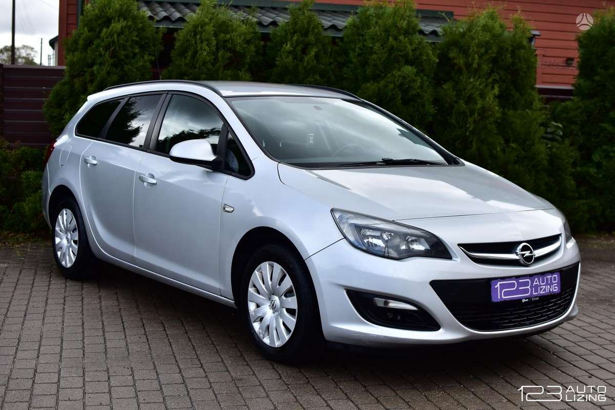 Opel Astra 2013 — фото 5