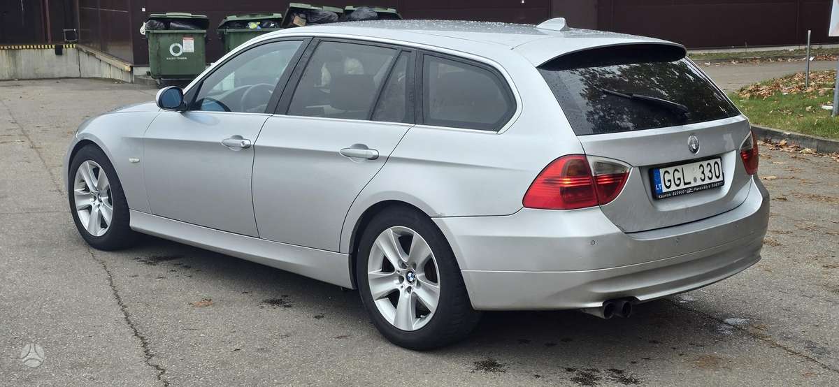 BMW 325 2007 — двигун 2993 cm³, 197 HP (145kW)