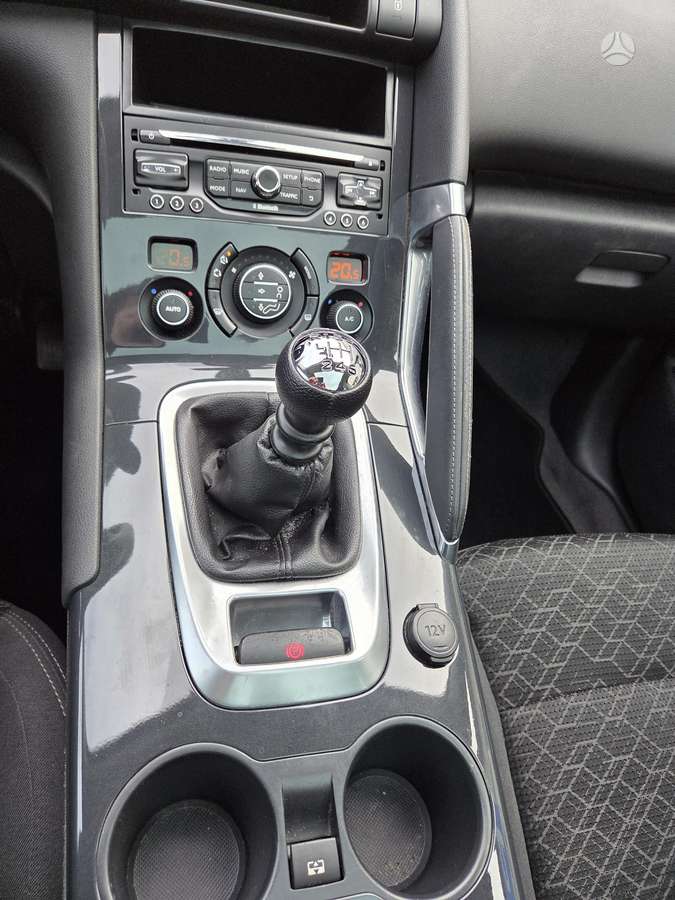 Peugeot 3008 2014 — photo 17