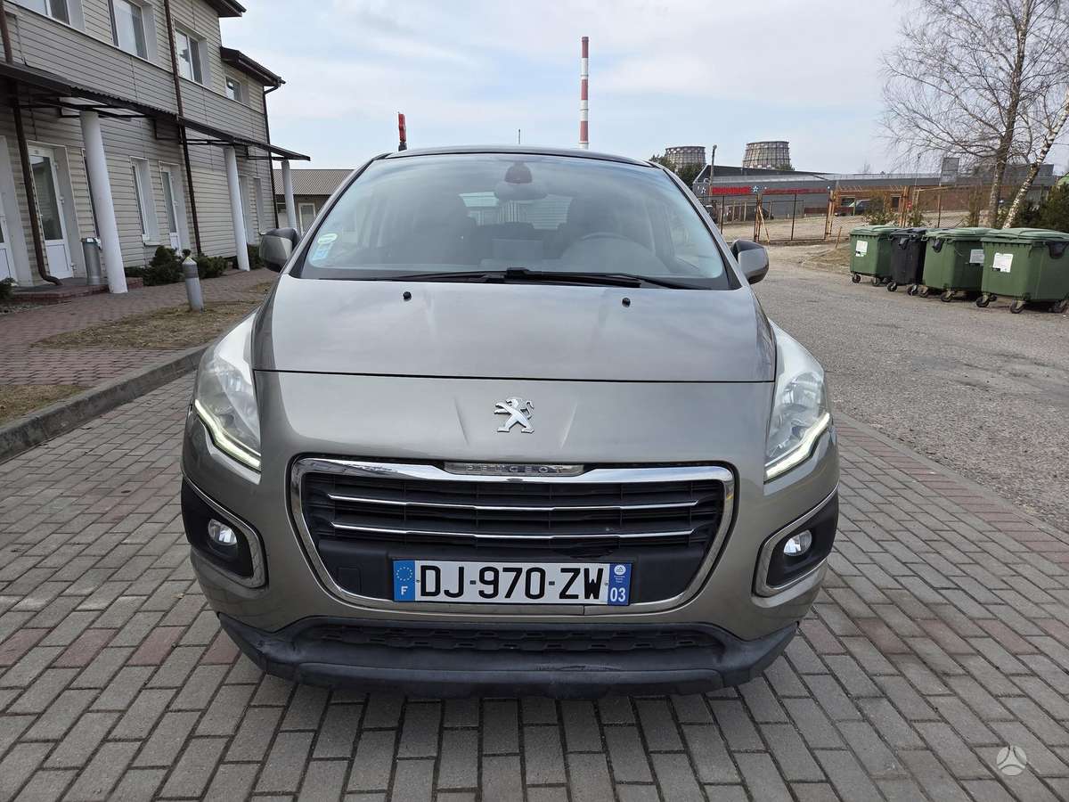 Peugeot 3008 2014 — rear view