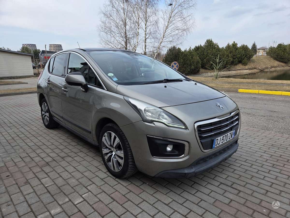 Peugeot 3008 2014 — interior