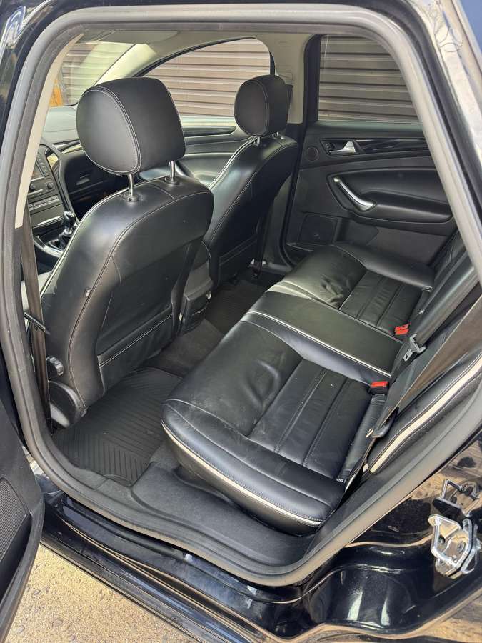 Ford Mondeo 2013 — photo 12